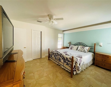 18310 Burkholder Circle - Photo Thumbnail 8