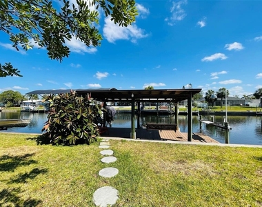 18310 Burkholder Circle - Photo Thumbnail 17