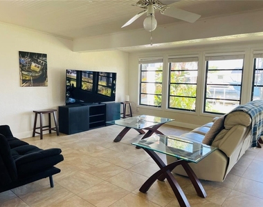 18310 Burkholder Circle - Photo Thumbnail 5