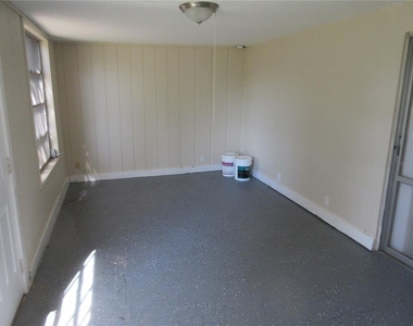 1275 Price Circle Nw - Photo Thumbnail 9