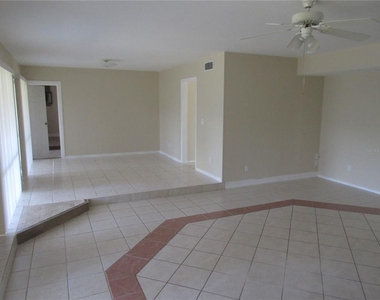 1275 Price Circle Nw - Photo Thumbnail 3