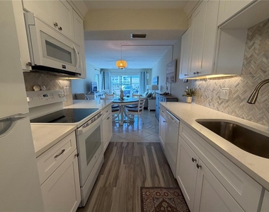 3808 Gulf Of Mexico Drive - Photo Thumbnail 5