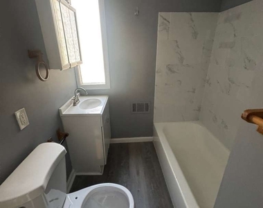 1357 Fairfield Avenue - Photo Thumbnail 6