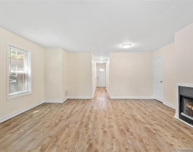 86 Howe Street - Photo Thumbnail 6