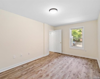 86 Howe Street - Photo Thumbnail 18