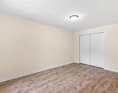 86 Howe Street - Photo Thumbnail 16