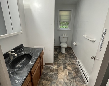 332 Richmond Road - Photo Thumbnail 6