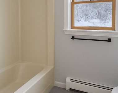 316 High Road - Photo Thumbnail 5