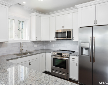 928 Reef Road - Photo Thumbnail 5