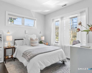 928 Reef Road - Photo Thumbnail 14