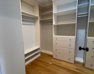 69 Harbour Close - Photo Thumbnail 14