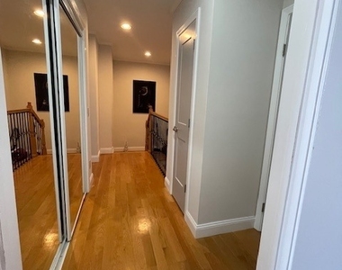 69 Harbour Close - Photo Thumbnail 13