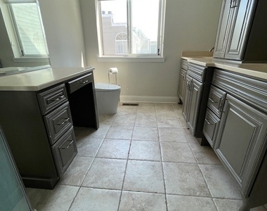 69 Harbour Close - Photo Thumbnail 10