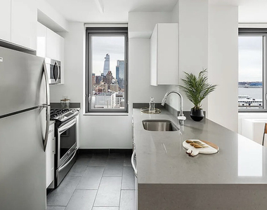 West 57th Street and 11th avenue - Photo Thumbnail 1