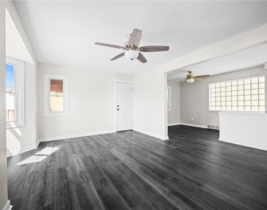 505 Wylie - Photo Thumbnail 8