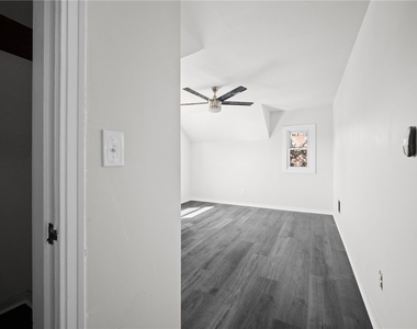 505 Wylie - Photo Thumbnail 24