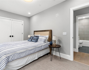 350 Oliver  Avenue - Photo Thumbnail 2