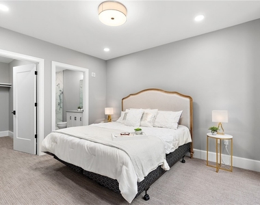 350 Oliver  Avenue - Photo Thumbnail 4