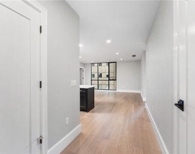 350 Oliver Avenue - Photo Thumbnail 15