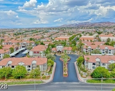 950 Seven Hills Drive - Photo Thumbnail 13