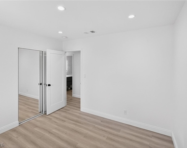 5270 Sepulveda Boulevard - Photo Thumbnail 13