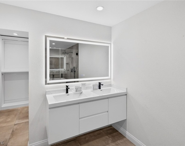 5270 Sepulveda Boulevard - Photo Thumbnail 19