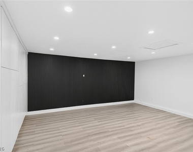 5270 Sepulveda Boulevard - Photo Thumbnail 22