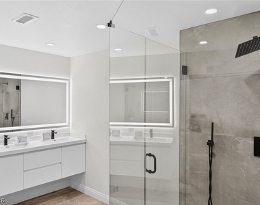 5270 Sepulveda Boulevard - Photo Thumbnail 16