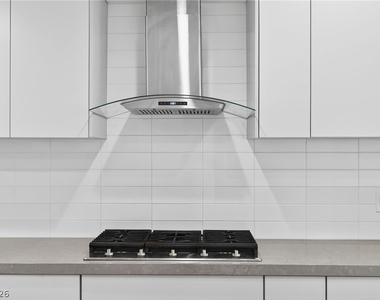 5270 Sepulveda Boulevard - Photo Thumbnail 7