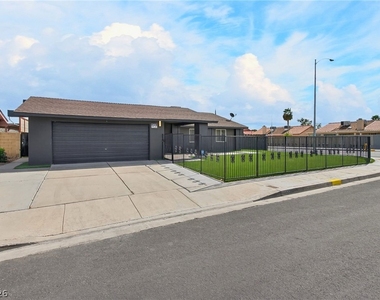 5270 Sepulveda Boulevard - Photo Thumbnail 1