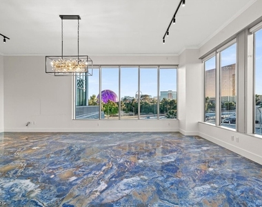 360 E Desert Inn Road - Photo Thumbnail 9