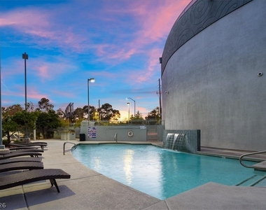 360 E Desert Inn Road - Photo Thumbnail 49