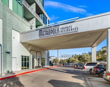 360 E Desert Inn Road - Photo Thumbnail 2