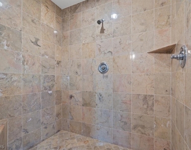 360 E Desert Inn Road - Photo Thumbnail 26