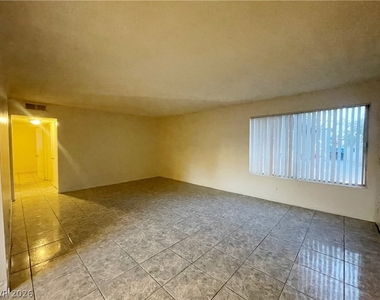 3217 Arlene Way - Photo Thumbnail 3