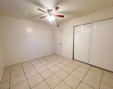 3217 Arlene Way - Photo Thumbnail 11