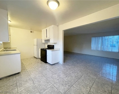 3217 Arlene Way - Photo Thumbnail 7