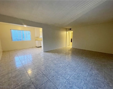 3217 Arlene Way - Photo Thumbnail 5