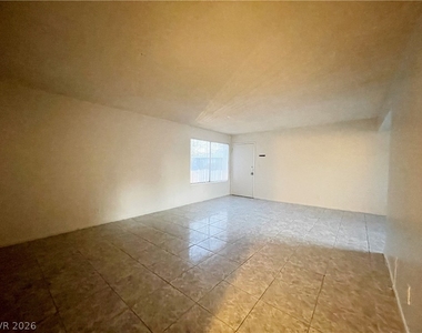 3217 Arlene Way - Photo Thumbnail 4