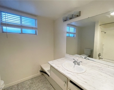 3217 Arlene Way - Photo Thumbnail 13
