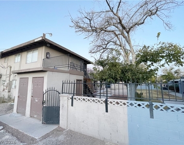 3217 Arlene Way - Photo Thumbnail 2
