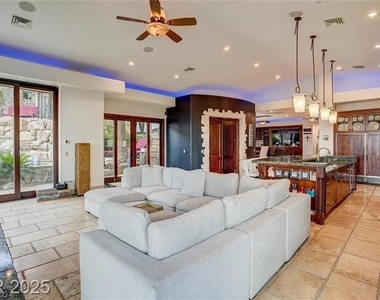 1608 Liege Drive - Photo Thumbnail 8