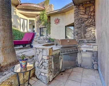1608 Liege Drive - Photo Thumbnail 43