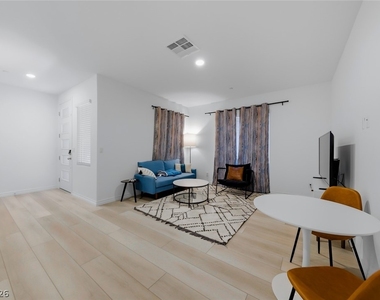 290 Robson Ridge Lane - Photo Thumbnail 35