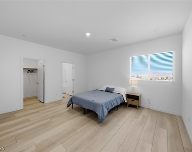 290 Robson Ridge Lane - Photo Thumbnail 20