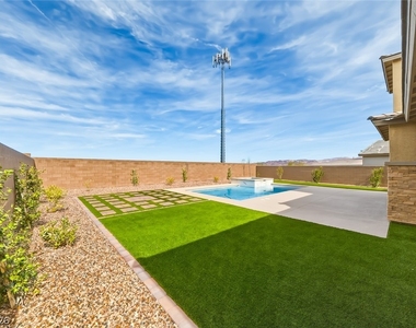 290 Robson Ridge Lane - Photo Thumbnail 50