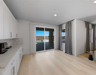 290 Robson Ridge Lane - Photo Thumbnail 13