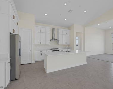 5000 Terramont Drive - Photo Thumbnail 7