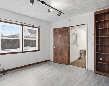 50 N Avenue B - Photo Thumbnail 2