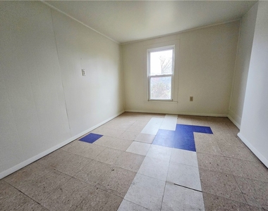 130 E Elisha Street - Photo Thumbnail 4